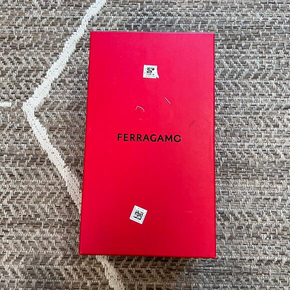 Ferragamo Glo 55 Kitten Heel Bubblegum Pink Sz 8 - Picture 2 of 7